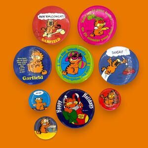 Vintage Garfield Cartoon Pinback Button Set of 9